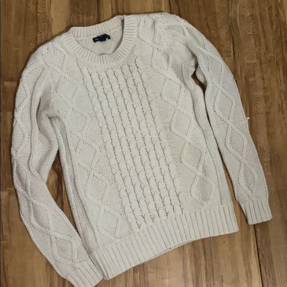 Knit sweater